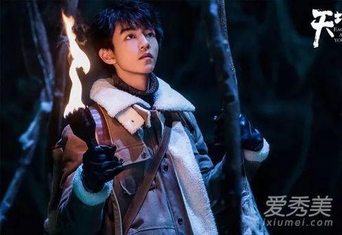 天坑鹰猎视频,揭秘神秘天坑，探寻鹰猎传奇